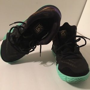 Nike Kyrie 4 Mamba Mentality SZ 10.5